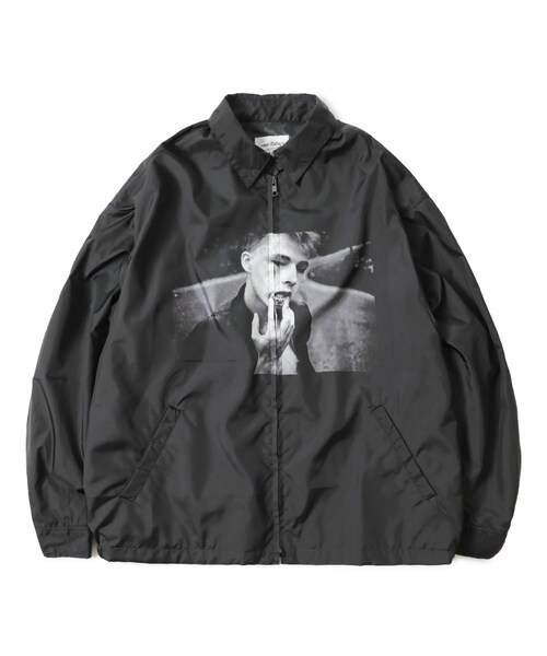 FLAGSTUFF(フラグスタフ)の「PHOTO SWING TOP(その他アウター・メンズ・BLK・M/L/XL)」の1枚目の写真