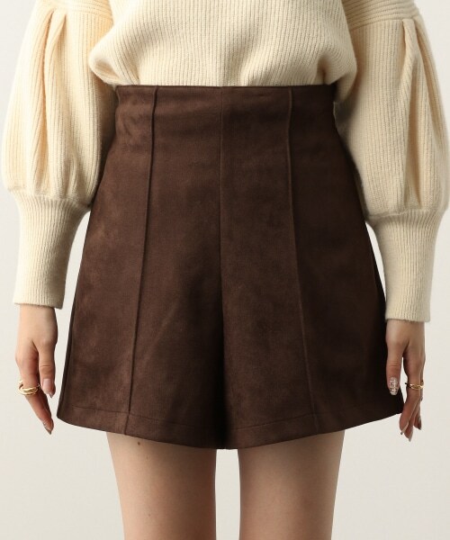 Heather(ヘザー)の「Ladyホソミエショートパンツ(パンツ・レディース・ブラックレザー 09/ブラウンスエード 58・S/M)」の18枚目の写真