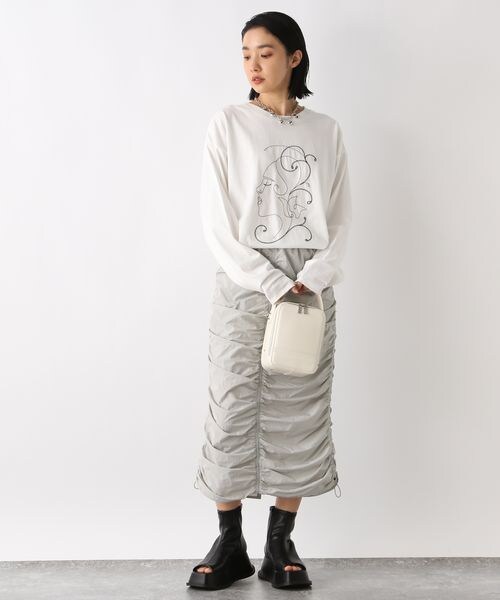 JEANASIS（ジーナシス）の「ナイロンシャーリングスカート（スカート・レディース・ブラック(09)/グレー(12)・FREE）」の4枚目の写真