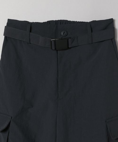 JEANASIS（ジーナシス）の「サスティナブルカラーナイロンボリュームパンツ（パンツ・レディース・オフホワイト(08)/ブラック(09)/【WEB限定】グリーン(74)/ライトブルー(82)・FREE）」の9枚目の写真