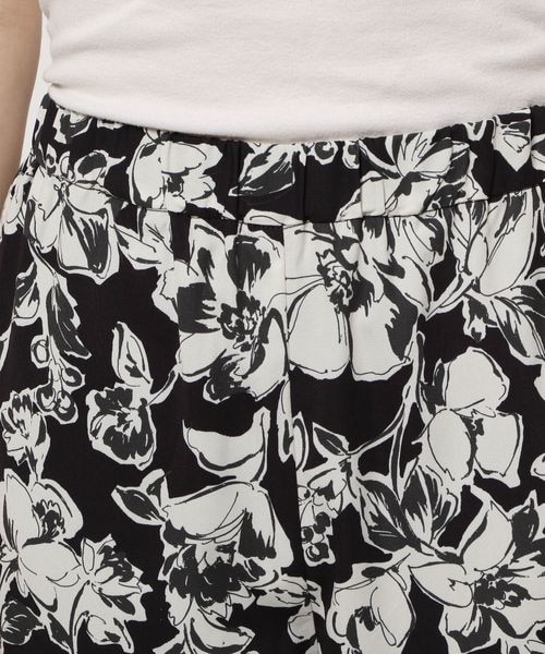 LEPSIM（レプシィム）の「ハナガラプリントパンツ（パンツ・レディース・ブラック09/イエロー63/ブルー83・FREE SIZE）」の11枚目の写真