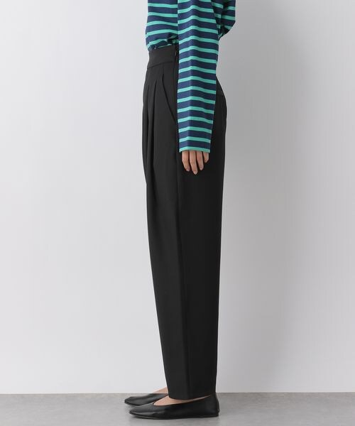 LEPSIM（レプシィム）の「ハイウエストタックデザインパンツ（パンツ・レディース・ブラック09/ピスタチオ72・M/L）」の6枚目の写真