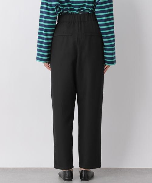 LEPSIM（レプシィム）の「ハイウエストタックデザインパンツ（パンツ・レディース・ブラック09/ピスタチオ72・M/L）」の7枚目の写真