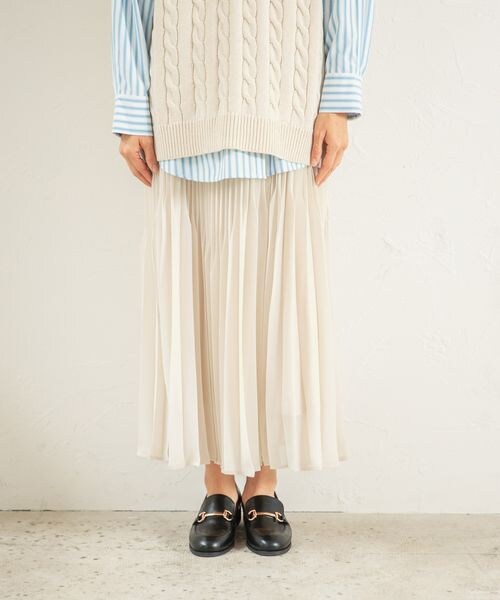 LEPSIM（レプシィム）の「ランダムヘンカプリーツスカート（スカート・レディース・ブラック09/グレージュ13/ブルー82・FREE SIZE）」の5枚目の写真