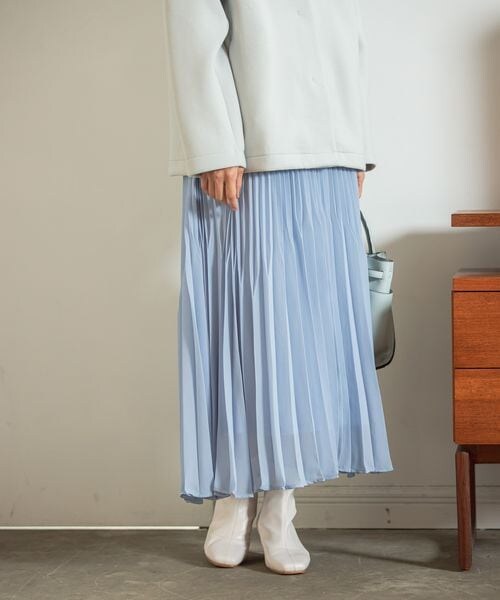 LEPSIM（レプシィム）の「ランダムヘンカプリーツスカート（スカート・レディース・ブラック09/グレージュ13/ブルー82・FREE SIZE）」の3枚目の写真