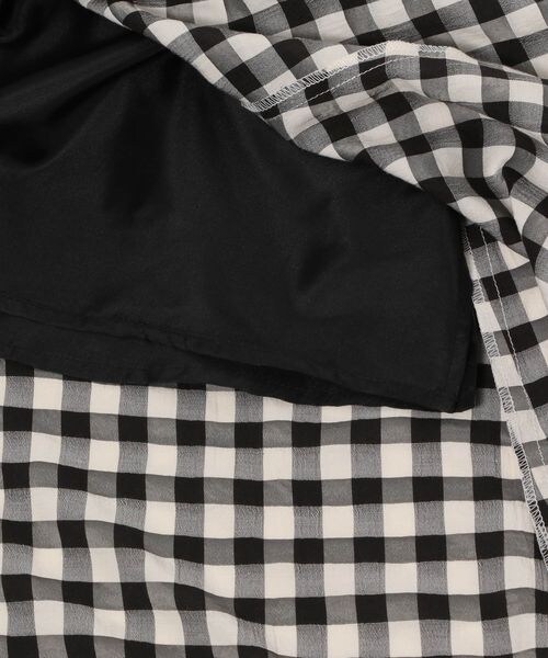 LEPSIM(レプシィム)の「ギンガムマーメイドスカート(スカート・レディース・ブラック09/ライムイエロー62/パープル95・M/L)」の16枚目の写真