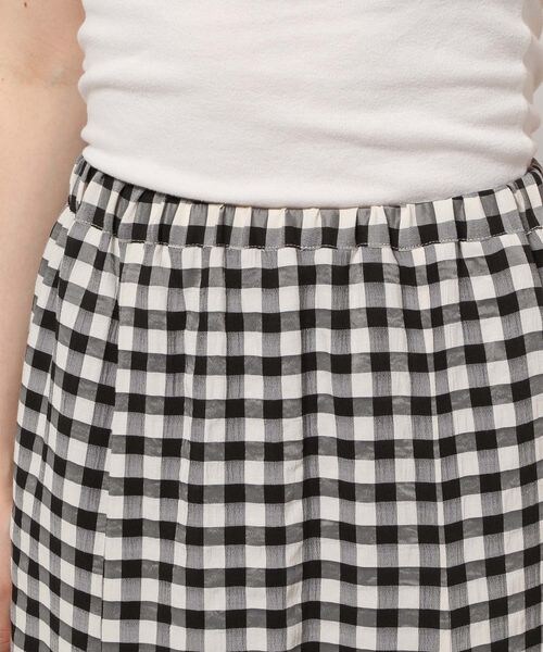 LEPSIM(レプシィム)の「ギンガムマーメイドスカート(スカート・レディース・ブラック09/ライムイエロー62/パープル95・M/L)」の12枚目の写真