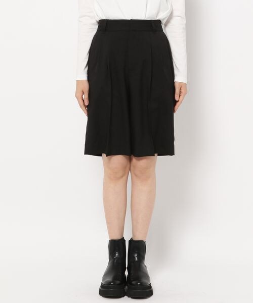 LOWRYS FARM（ローリーズファーム）の「ラクビショートパンツ（パンツ・レディース・アイボリー08/ブラック09/ブラウン53・WEB限定S/F）」の4枚目の写真