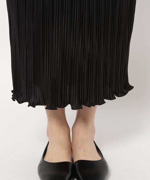 LOWRYS FARM（ローリーズファーム）の「プリーツメロータイトスカート２（スカート・レディース・アイボリー08/ブラック09/グリーン72/パープル92・F/WEB限定ロング丈）」の11枚目の写真