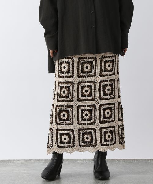LOWRYS FARM(ローリーズファーム)の「グラニースクエアタイトスカート(スカート・レディース・アイボリー08/ブラウン55/ブルー82・F)」の6枚目の写真