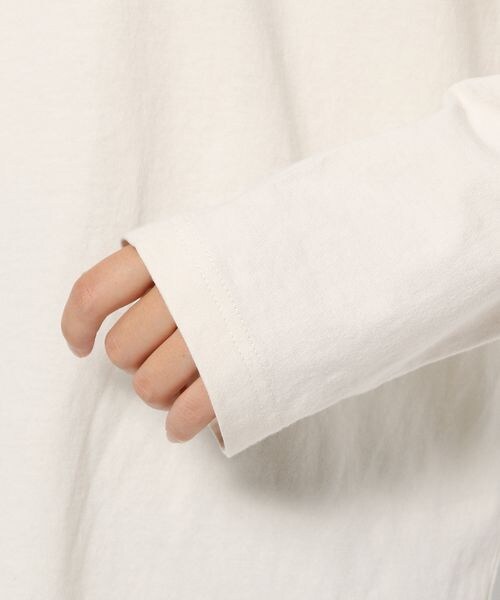 LOWRYS FARM（ローリーズファーム）の「ロゴＴＥＥＬＳ（トップス・レディース・オフ05/アイボリー08/ブラック09/ピンク22・F）」の18枚目の写真