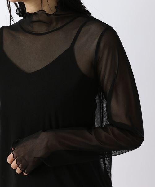 LOWRYS FARM（ローリーズファーム）の「チュールハイネックＬＳ（トップス・レディース・オフ05/ブラック09/グレー柄10/グリーン72・F）」の21枚目の写真