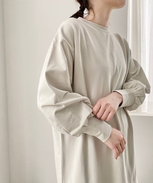 LOWRYS FARM（ローリーズファーム）の「マーメイドフレアワンピース（ワンピース/ドレス・レディース・アイボリー08/ブラック09/グレー18/パープル95・F）」の12枚目の写真