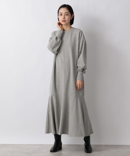 LOWRYS FARM（ローリーズファーム）の「マーメイドフレアワンピース（ワンピース/ドレス・レディース・アイボリー08/ブラック09/グレー18/パープル95・F）」の15枚目の写真