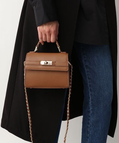 A part by(アパートバイ)の「カナグツキスクエアミニ A part by(アパートバイ)の「カナグツキスクエアミニ