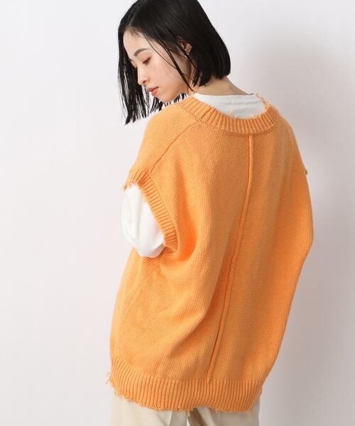 LOWRYS FARM（ローリーズファーム）の「クラッシュベスト（トップス・レディース・アイボリー08/ブラック09/オレンジ45・F）」の7枚目の写真