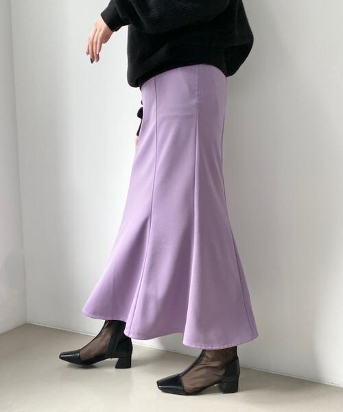 LOWRYS FARM（ローリーズファーム）の「ＳＴＹＬＥＵＰマーメイドスカート（スカート・レディース・アイボリー08/ブラック09/ブラウン55/グリーン72/ブルー82/パープル92・WEB限定S/M/L）」の6枚目の写真