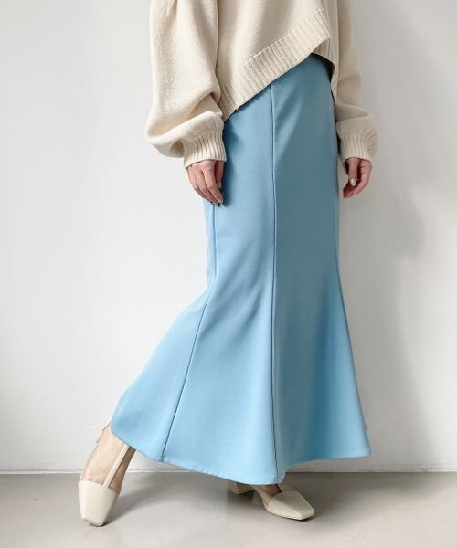 LOWRYS FARM（ローリーズファーム）の「ＳＴＹＬＥＵＰマーメイドスカート（スカート・レディース・アイボリー08/ブラック09/ブラウン55/グリーン72/ブルー82/パープル92・WEB限定S/M/L）」の5枚目の写真