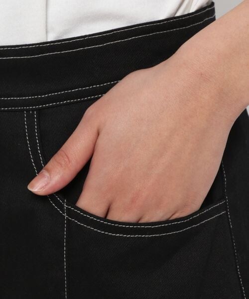 LOWRYS FARM（ローリーズファーム）の「サイズアレンジベルトスカート（スカート・レディース・ブラック09・M/L）」の9枚目の写真