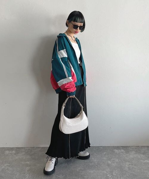 PAGEBOY（ページボーイ）の「アシッドプリーツスカート（スカート・レディース・オフホワイト05/ブラック09/グリーン76・F）」の7枚目の写真