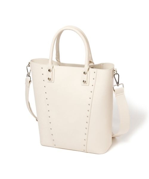 PAGEBOY（ページボーイ）の「モードスタッズトートバッグ（バッグ・レディース・オフホワイト05/ブラック09/シルバー12・FREE）」の6枚目の写真