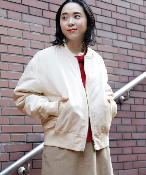 studio CLIP(スタディオクリップ)の「MA-1ブルゾン(ジャケット/アウター・レディース・アイボリー52/ベージュ55/カーキ78・M/L)」の1枚目の写真