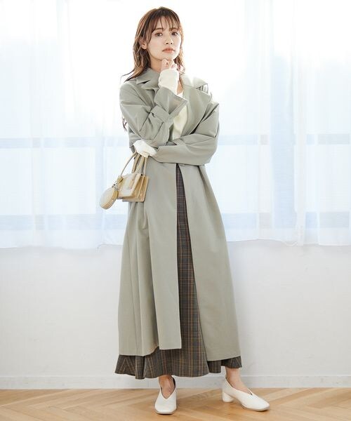 mysty woman(ミスティウーマン)の「ゆるロングトレンチコート(ジャケット/アウター・レディース・ベージュ52/ライトカーキ72・F)」の15枚目の写真