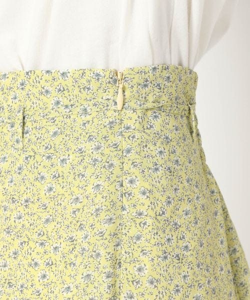 mysty woman（ミスティウーマン）の「ソフト花柄マーメイドスカート（スカート・レディース・ブラック09/ライトベージュ51/ミモザイエロー65・F）」の17枚目の写真
