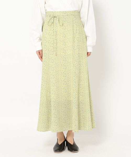mysty woman（ミスティウーマン）の「ソフト花柄マーメイドスカート（スカート・レディース・ブラック09/ライトベージュ51/ミモザイエロー65・F）」の13枚目の写真
