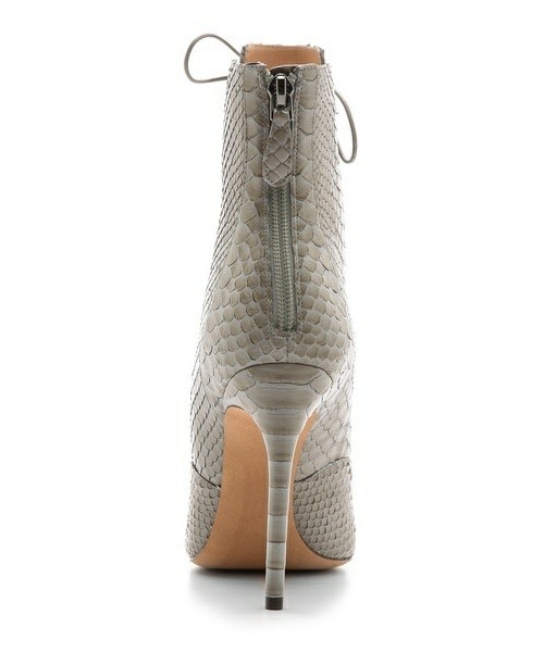 Alexandre Birman（アレクサンドレバーマン）の「Alexandre Birman Python Lace Up Booties（ブーツ・レディース・Sunset Grey/Grey・38/36/37/37.5/39/36.5/38.5）」の5枚目の写真