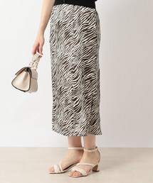 RIVE DROITE | 予約【着るだけで最旬コーデに】ヨウリュウゼブラスカート(スカート)