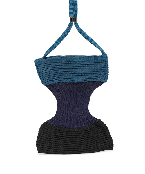 CFCL（シーエフシーエル）の「TUCKED RIB SACOCHE（バッグ・レディース・ブルー系/44/BLACK/01・F）」の5枚目の写真