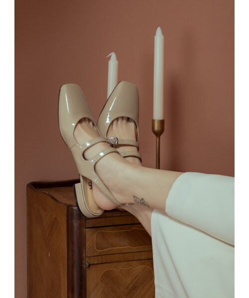 Marjorie（マージョリー）の「春日微醺，方頭雙扣帶真皮瑪珍涼鞋（シューズ・レディース・藍/杏・230/235/240/245/250）」の11枚目の写真