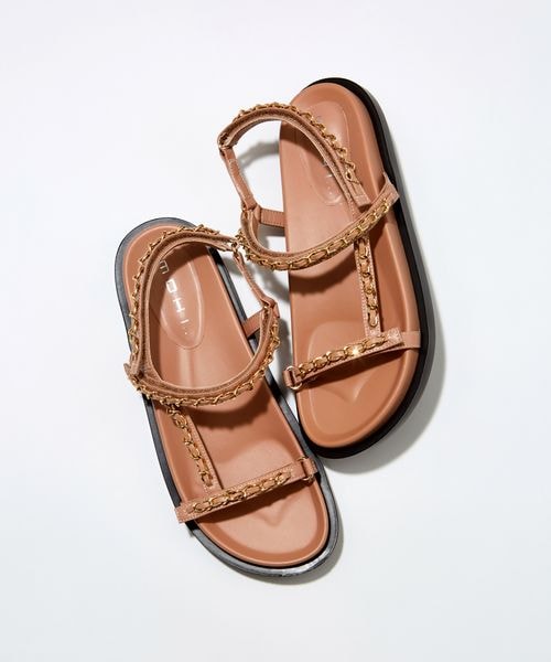 BARNYARDSTORM（バンヤードストーム）の「MOHI/チェーン付きサンダル（シューズ・レディース・ブラック19/(WEB限定)キャメル54/クリーム62・35(22.5cm)/36(23.0cm)/37(23.5cm)/38(24.0cm)/39(24.5cm)）」の2枚目の写真