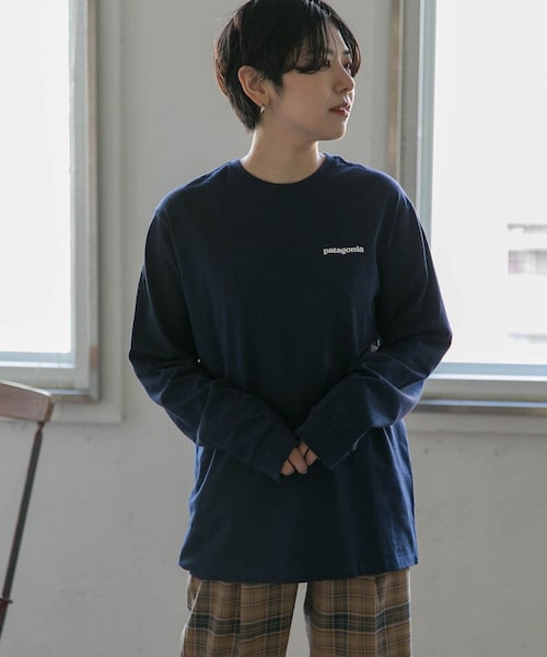 patagonia（パタゴニア）の「patagonia Long-Sleeve P-6 Logo Re-T-Shirts（その他・メンズ・WHI/GLH/CNY/BLK・S/M/L）」の4枚目の写真