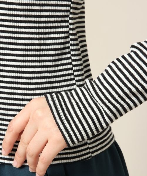 LOWRYS FARM(ローリーズファーム)の「テレコHIネックプルオーバーロングスリーブ2(トップス・レディース・オフ/ブラック/オフ×ブラック/グレー/ベージュ×ブラック・M/L)」の12枚目の写真