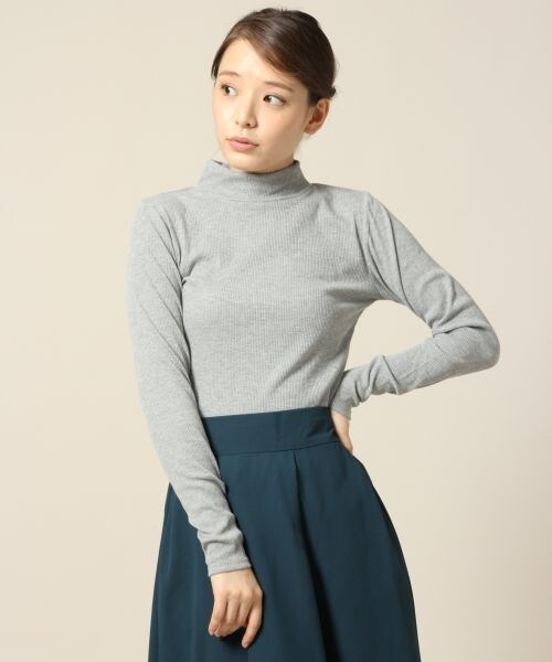 LOWRYS FARM(ローリーズファーム)の「テレコHIネックプルオーバーロングスリーブ2(トップス・レディース・オフ/ブラック/オフ×ブラック/グレー/ベージュ×ブラック・M/L)」の5枚目の写真