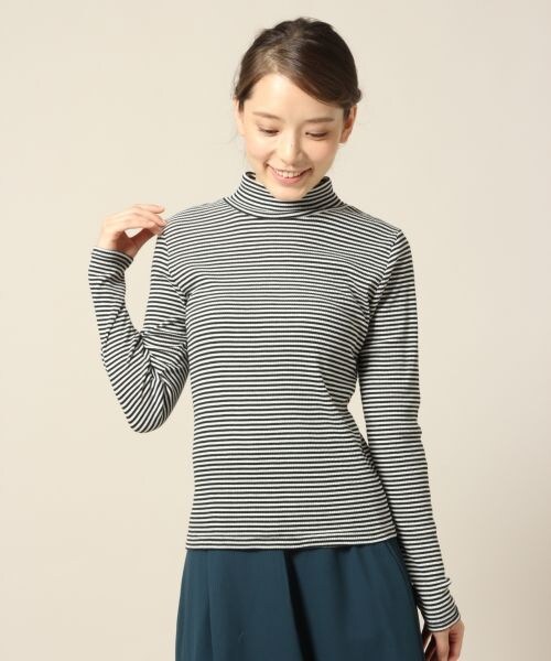 LOWRYS FARM(ローリーズファーム)の「テレコHIネックプルオーバーロングスリーブ2(トップス・レディース・オフ/ブラック/オフ×ブラック/グレー/ベージュ×ブラック・M/L)」の8枚目の写真