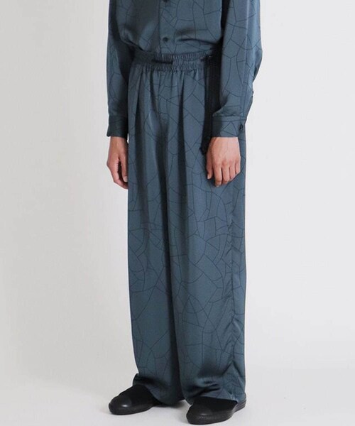 ETHOSENS(エトセンス)の「Crazing pants(その他パンツ・メンズ・BLU/LVD・1/2/3)」の1枚目の写真