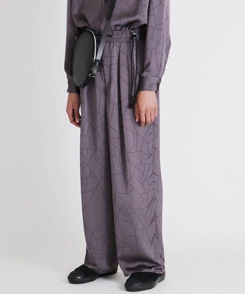 ETHOSENS(エトセンス)の「Crazing pants(その他パンツ・メンズ・BLU/LVD・1/2/3)」の2枚目の写真