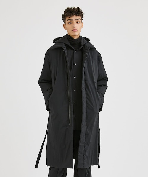 th(ティー エイチ)の「Long Padded Coat(その他アウター・メンズ・WHT/BLK・1/2/3)」の2枚目の写真