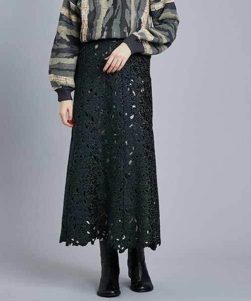 UND RENEE ベロアカットワークスカート 02120930380