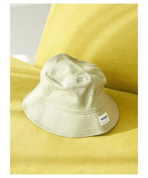 earth music&ecology(アースミュージックアンドエコロジー)の「【予約】Wrangler バケットハット(帽子・ブラック/ベージュ/グリーン・F)」の14枚目の写真