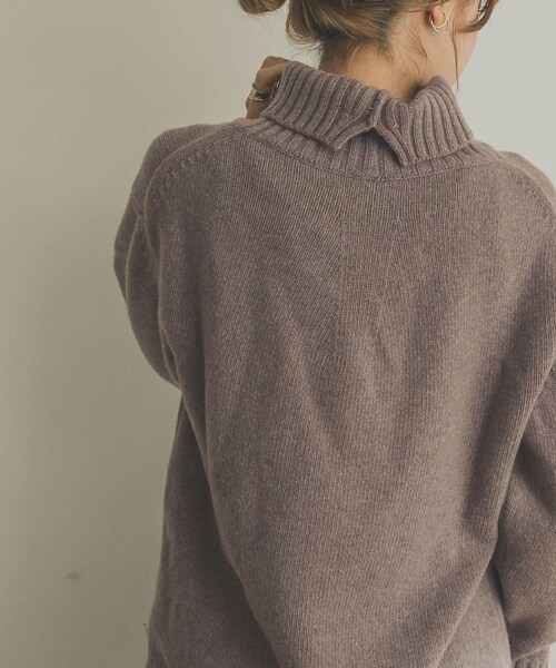 ADAWAS(アダワズ)の「ADAWAS ULTRAFINE HIGH NECK(その他・レディース・CLOUD/WOOD/BLACK・FREE)」の4枚目の写真