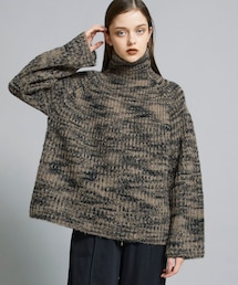 SAYAKADAVIS（サヤカディヴィス）の「タイガーストライプニット NKT108