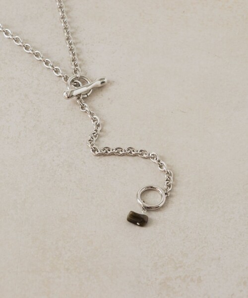 Kastane(カスタネ)の「【fiw.】Birth stone 2way necklace(ネックレス・バーガンディー/パープル/サックスブルー/クリア/ミント/グレー/オレンジ/グリーンイエロー/ブルー/カラーなし/イエロー/スカイブルー・F)」の3枚目の写真