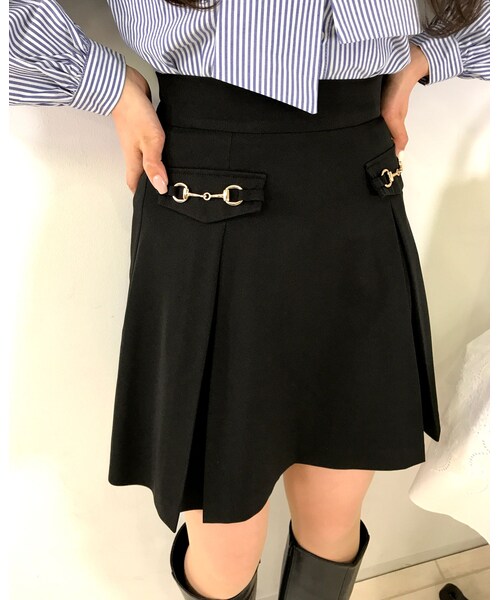 INGNI（イング）の「【春の新作】【着用動画あり】フラットビット付フレア／スカート（スカート・レディース・ｸﾛ/ｸﾛ/ｷﾞﾝｶﾞﾑ/ﾋﾟﾝｸ・F）」の5枚目の写真