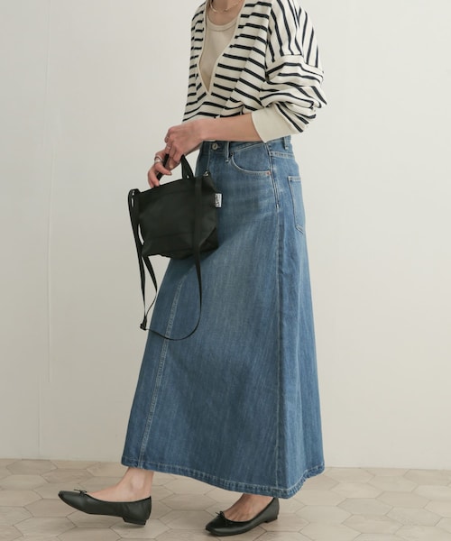 URBAN RESEARCH DOORS（アーバンリサーチドアーズ）の「デニムフレアスカート（その他・レディース・INDIGO・0/1）」の4枚目の写真