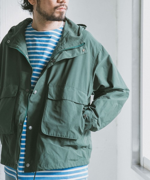 URBAN RESEARCH DOORS（アーバンリサーチドアーズ）の「【42サイズ/WEB限定】コットンナイロンクロスカラーマウンテンパーカー（その他・メンズ・Yellow/White/Purple/Green/Black・38/40/42）」の4枚目の写真