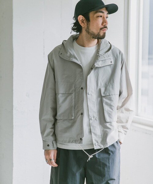 URBAN RESEARCH DOORS（アーバンリサーチドアーズ）の「【42サイズ/WEB限定】コットンナイロンクロスカラーマウンテンパーカー（その他・メンズ・Yellow/White/Purple/Green/Black・38/40/42）」の13枚目の写真